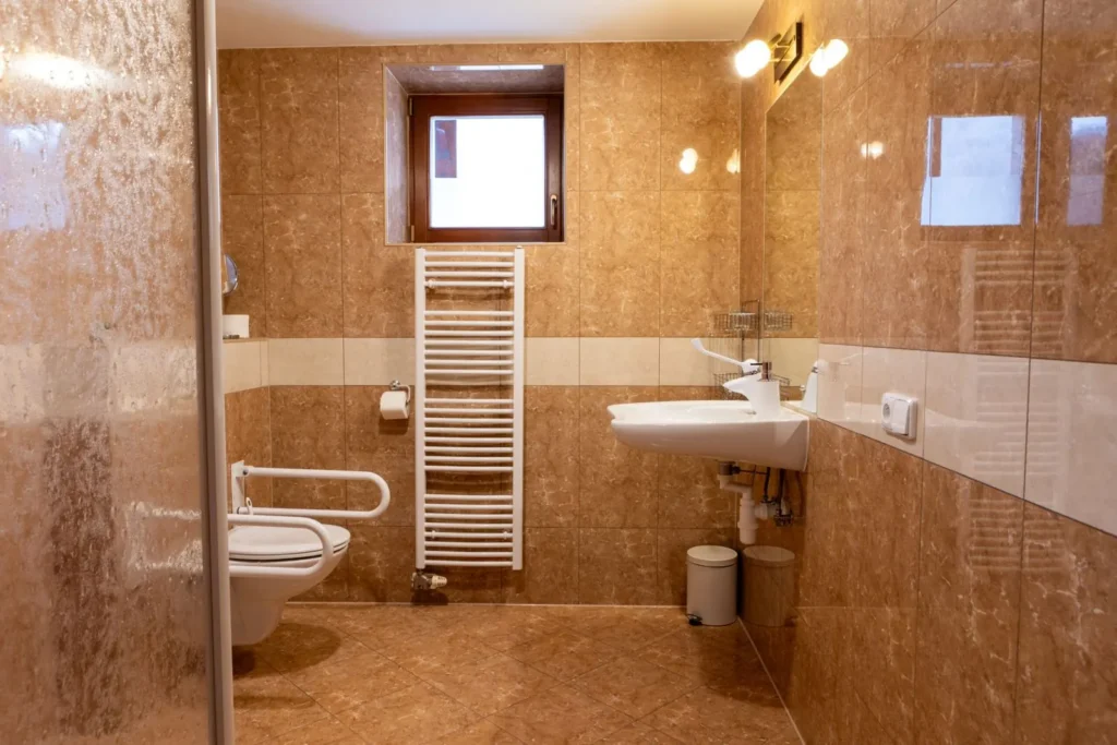 Bezbariérová kúpeľňa apartmánu